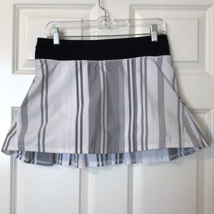 Lululemon tennis skirt black, white and silver